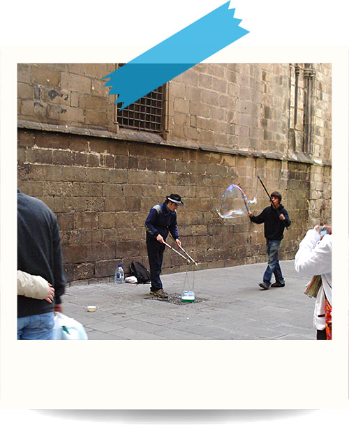 バルセロナの街の大道芸人