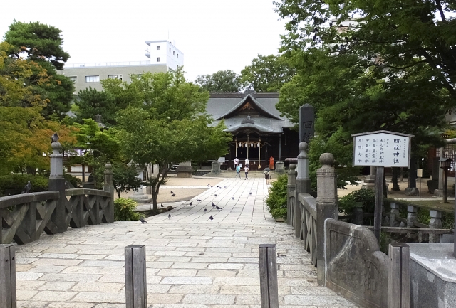 四柱神社