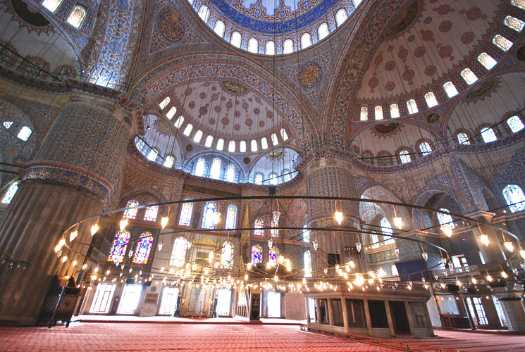 イスタンブール : トルコ 220420100511T78087_8.jpg