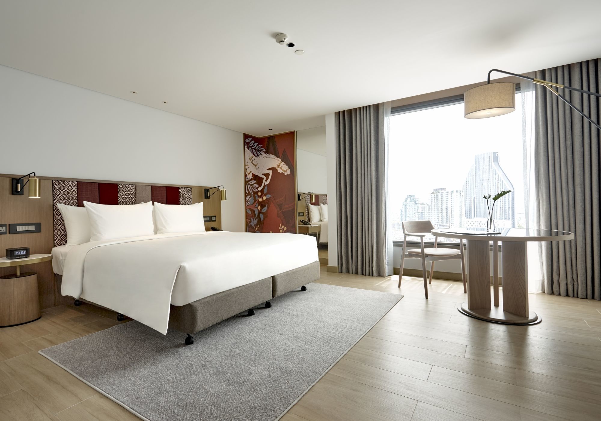 タイ国際航空利用 ☆モンティエン ホテル スラウォン バンコク☆デラックスルーム（朝食付き）で過ごす バンコク3泊5日｜往路発:午前/復路発:選択