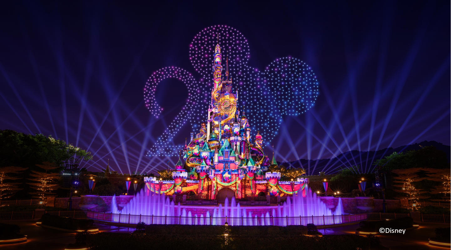 ◆開園20周年◆*香港ディズニーランド 2デー・パーク・チケット&カスタマイズ・カチューシャ付き*《往路:午前発/復路:午後発》キャセイパシフィック航空(受託手荷物料込)で行く!羽田発 香港4泊5日 ランブラー オアシス ホテル (部屋指定無し)にご宿泊