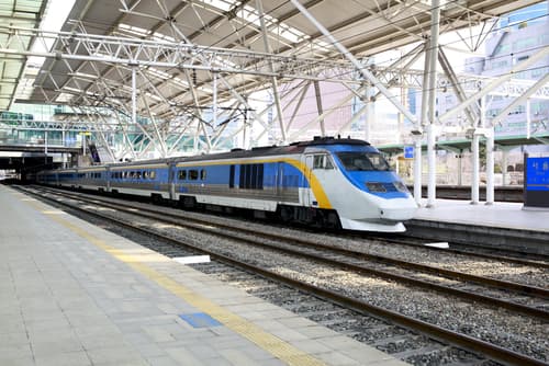 KTX(韓国高速鉄道)