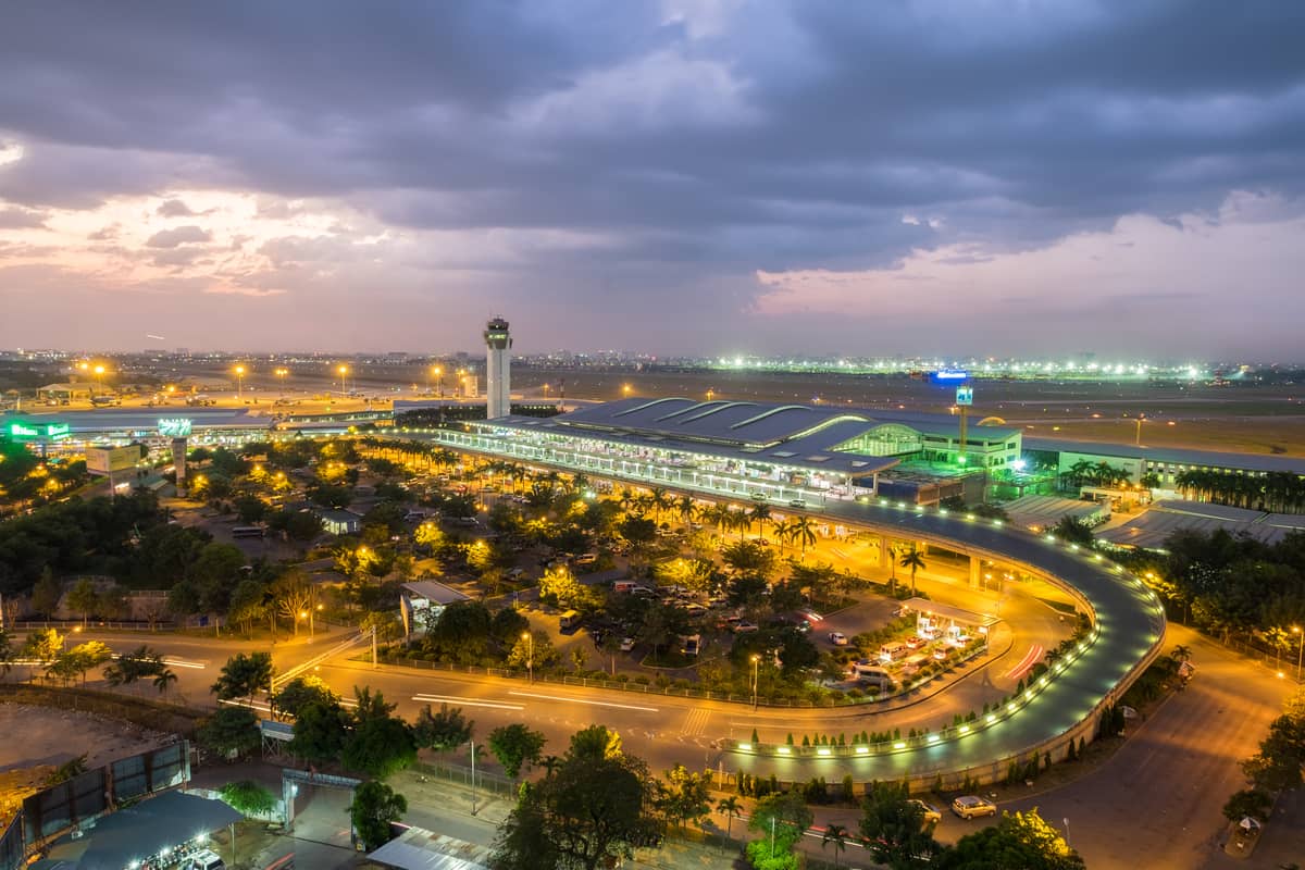 タンソンニャット空港