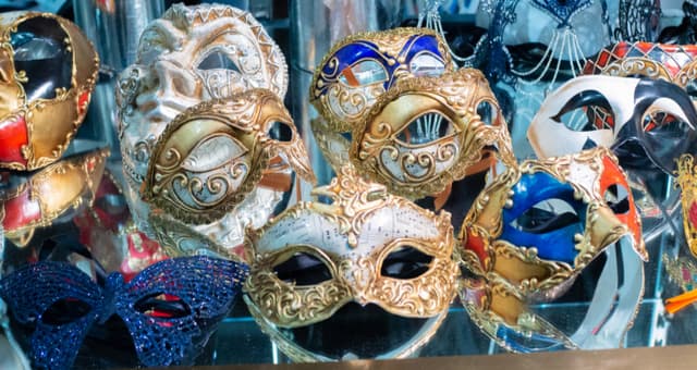 2026年最新版】ベネチアカーニバルを楽しもう！日程や見どころ、楽しみ